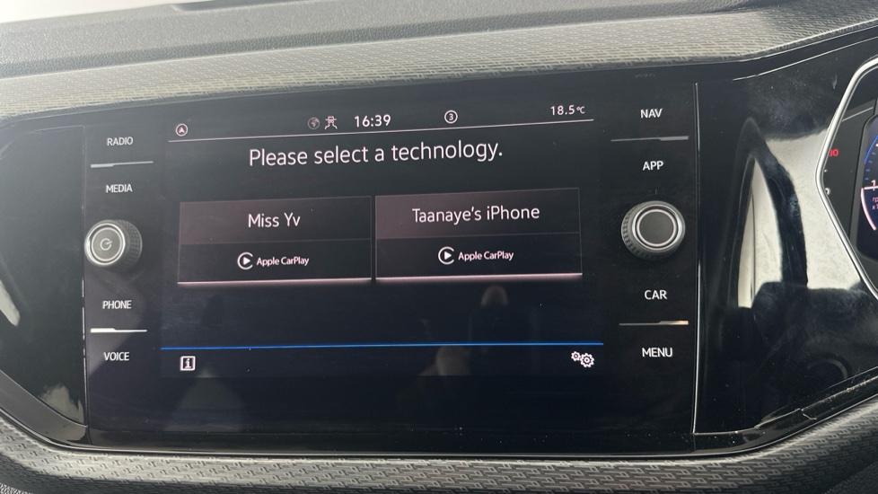 Apple Car Play