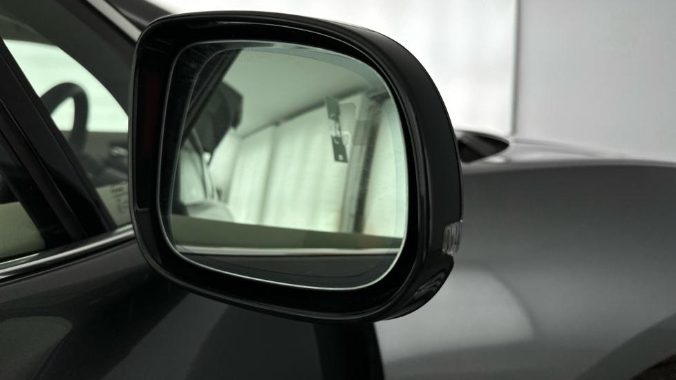 Blind spot monitoring system 