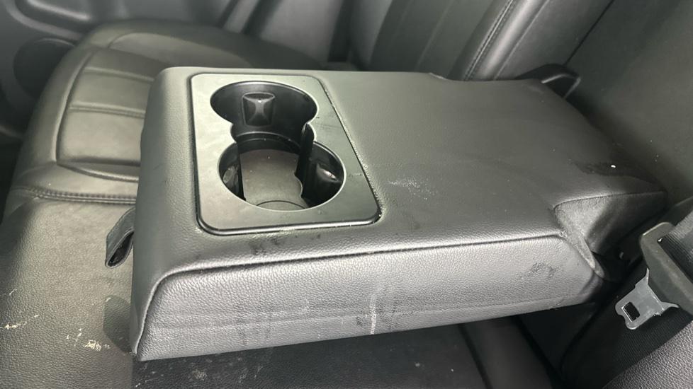 Rear Armrest/ Cup Holder