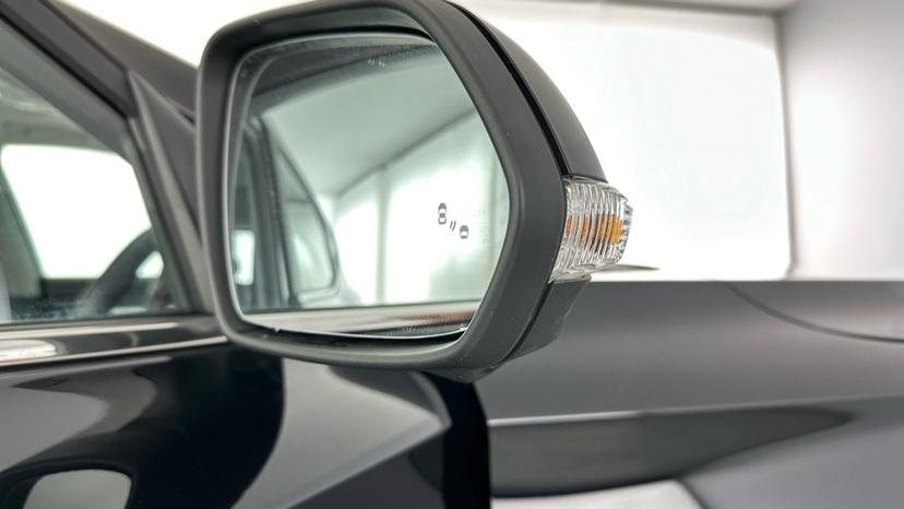 Blind spot monitoring system 