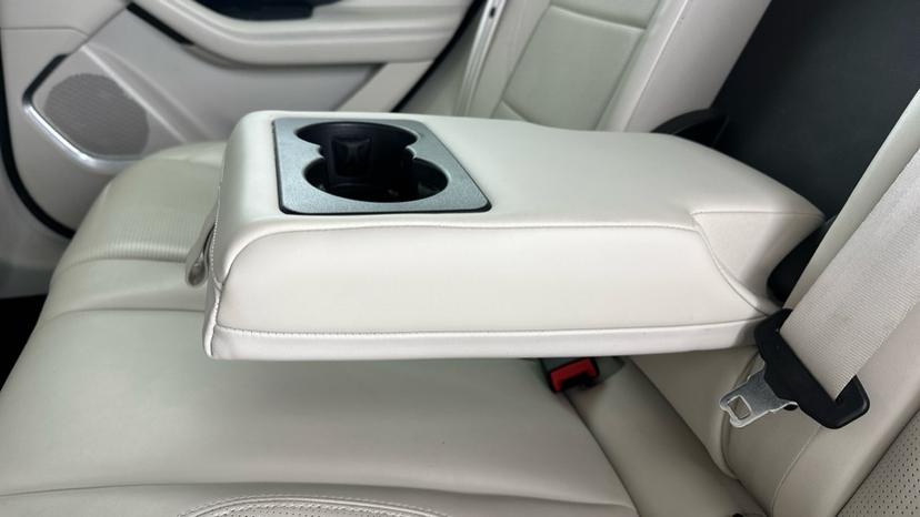 Rear Armrest/ Cup Holder