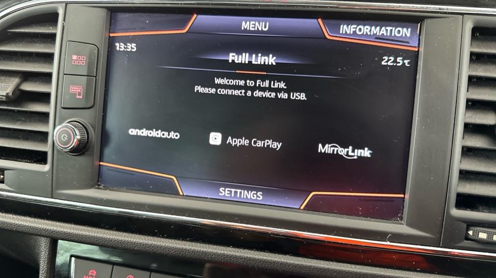 Apple Car Play