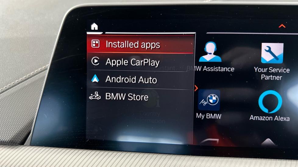 Apple Car Play & Android Auto