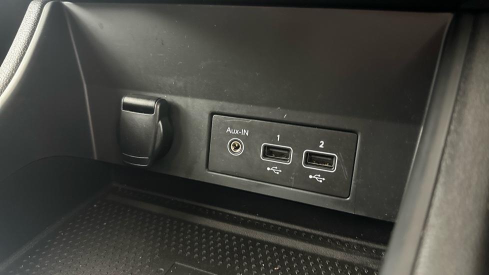 USB/Aux connection 