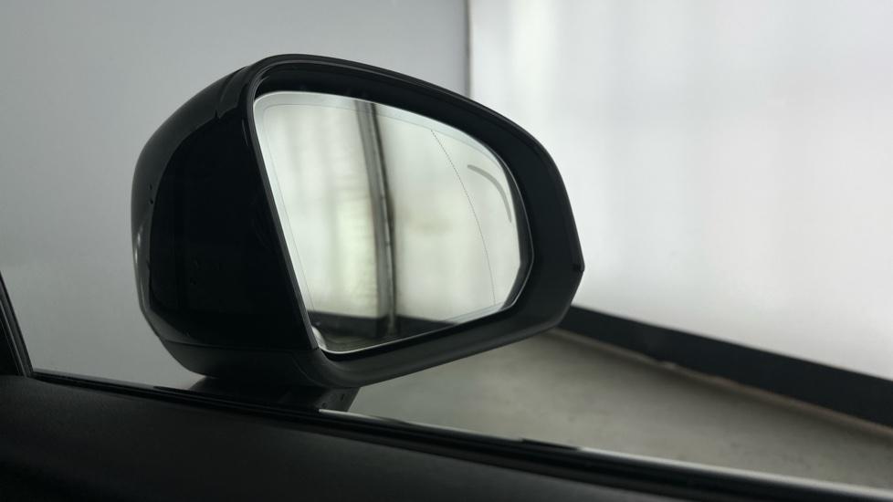 Blind spot monitoring system 