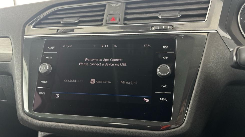 Apple Car Play