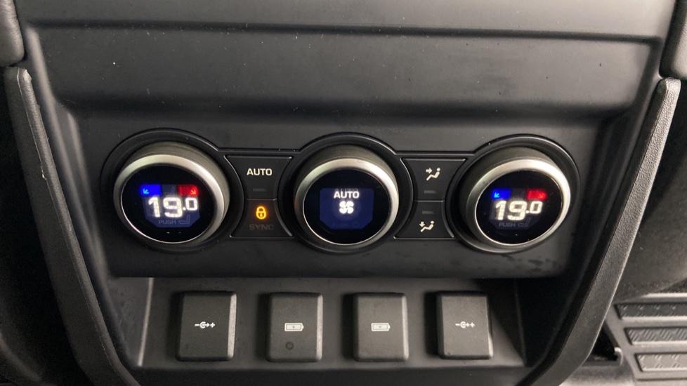 Rear climate control 