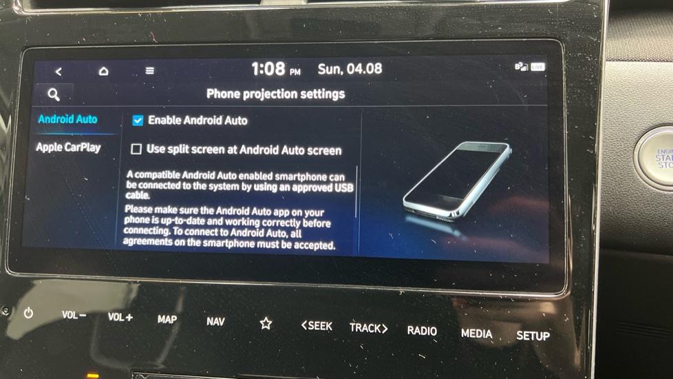 Apple Car Play & Android Auto