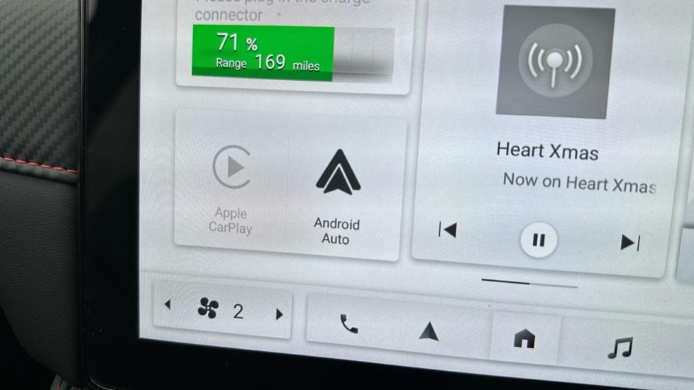 Apple Car Play & Android Auto