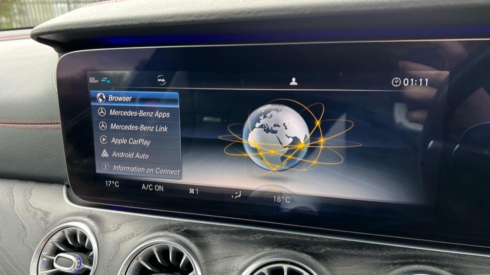 Apple Car Play & Android Auto