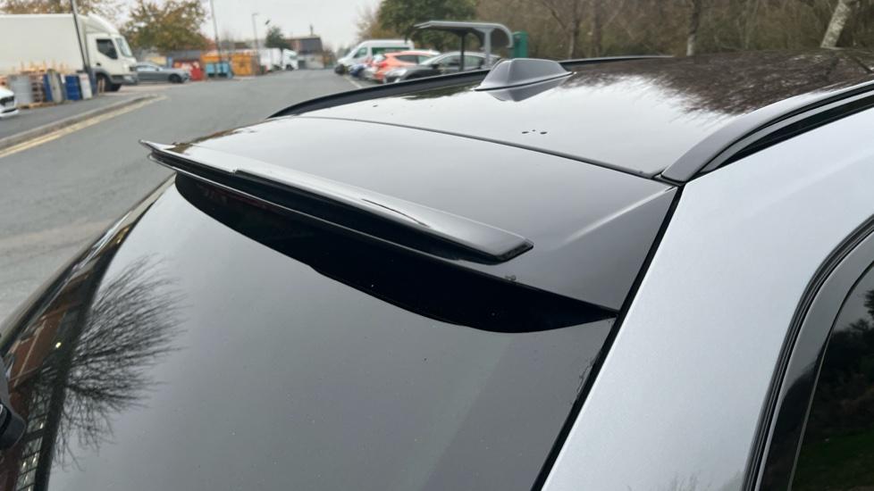 rear roof spoiler 