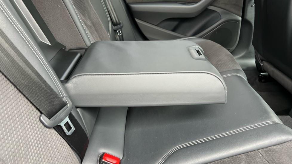 Rear Armrest 