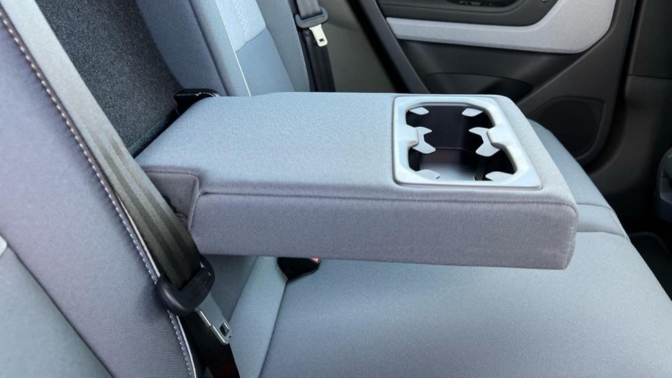 Rear Armrest/ Cup Holder