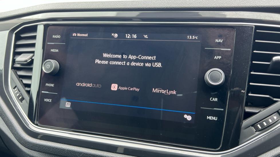 Apple Car Play & Android Auto