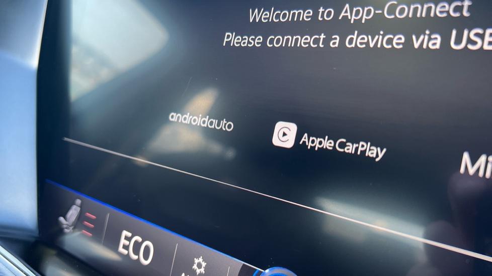 Apple Car Play