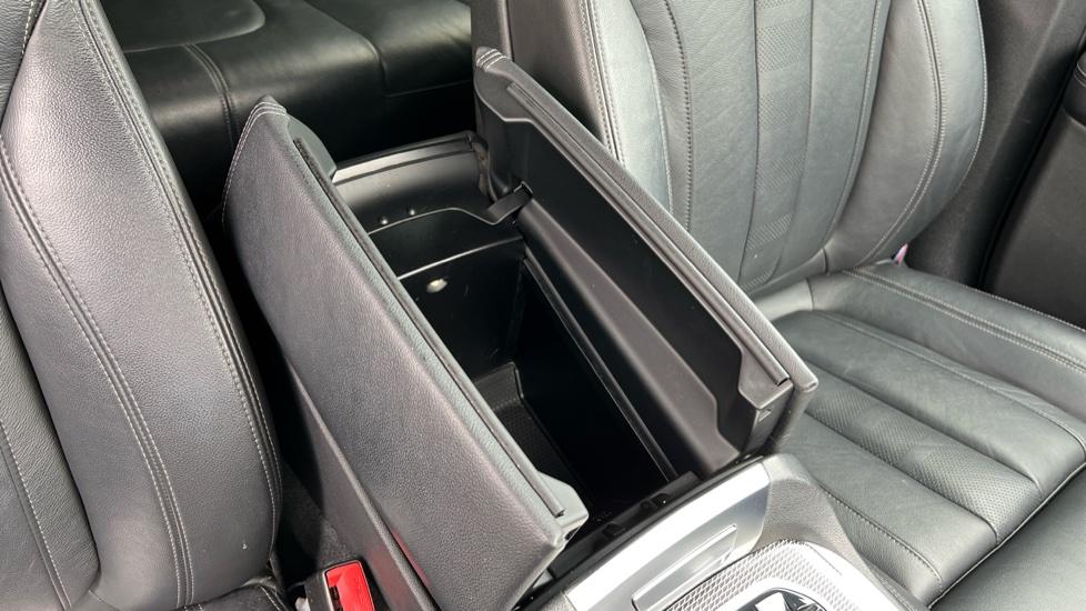 Storage compartment 