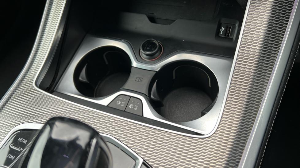 Cup holders 