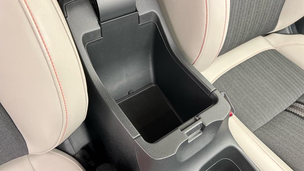 Storage compartment 