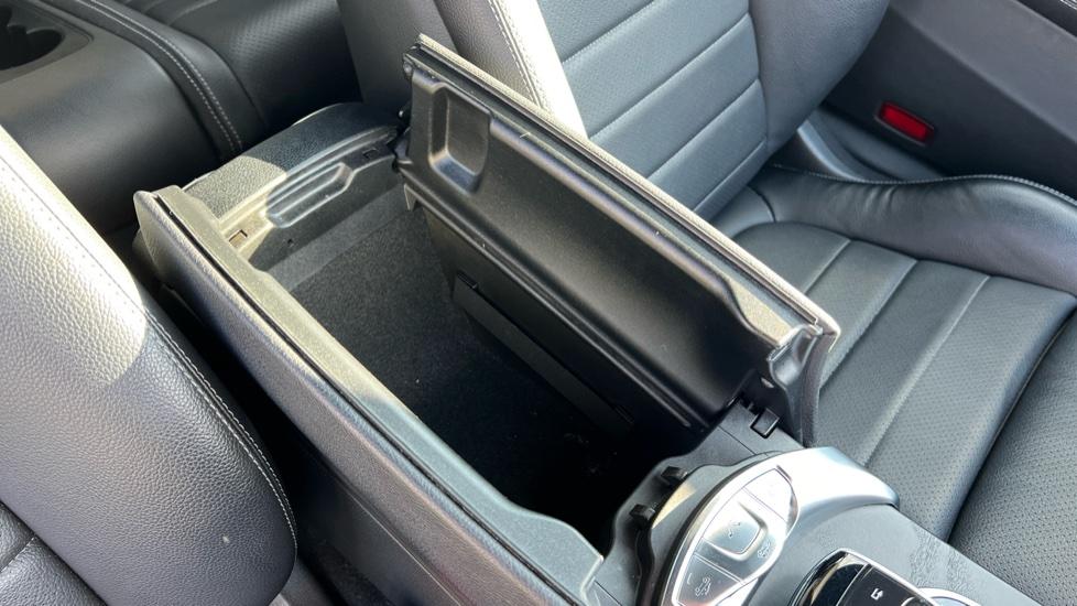 Storage compartment 