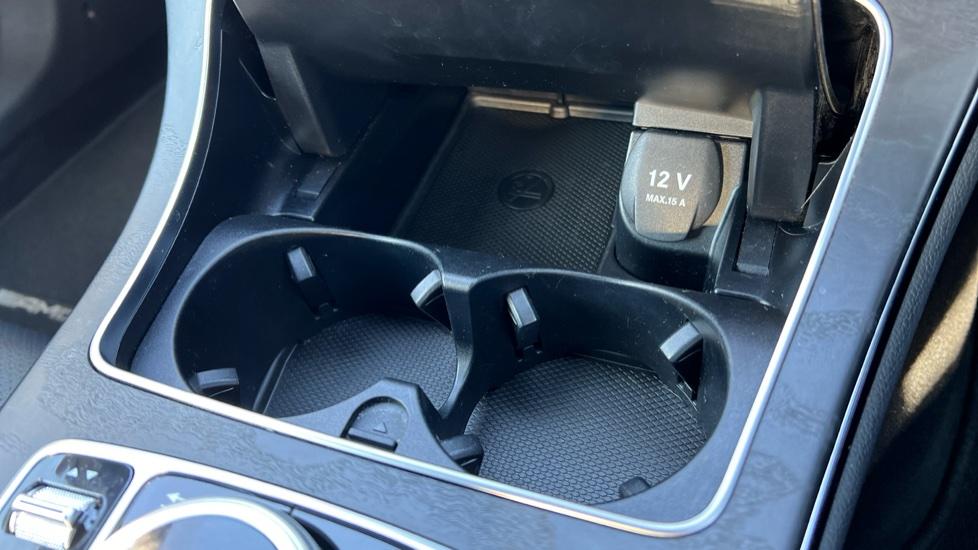 Cup holders & 12v power outlet