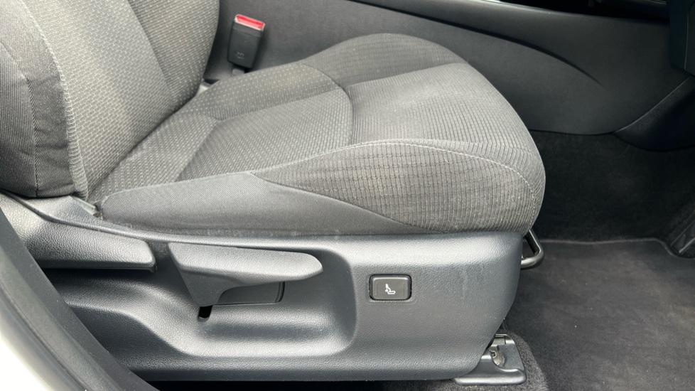 Adjustable seats with Driver side electric lumbar support 