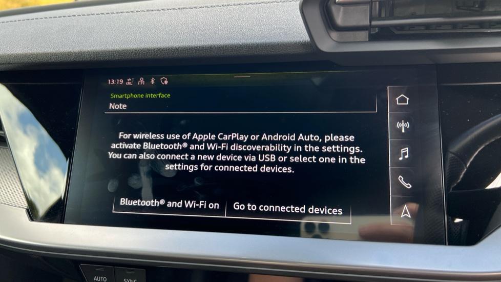 Apple Car Play & Android Auto