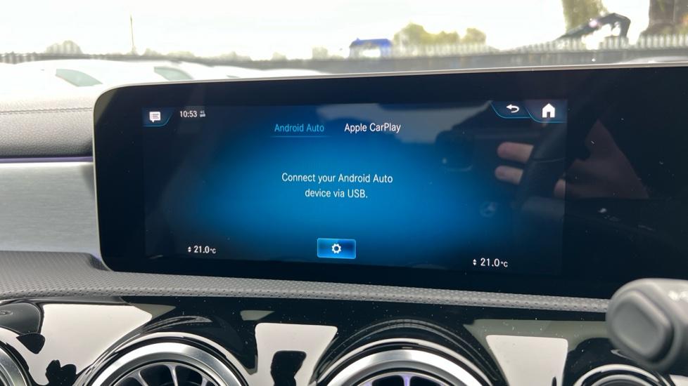 Apple Car Play