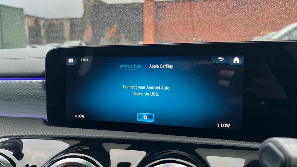 Apple Car Play