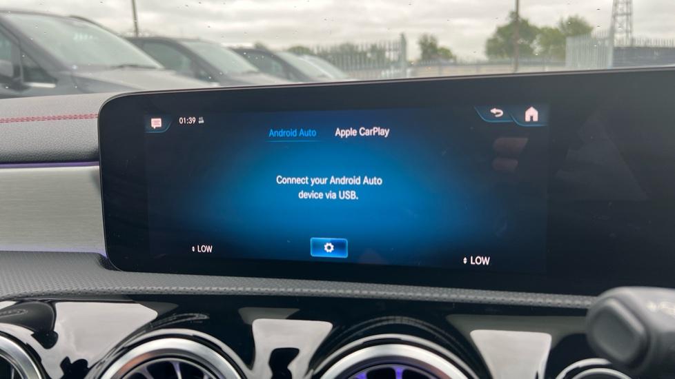 Apple Car Play