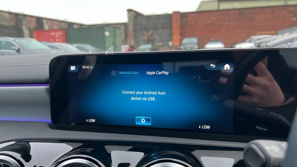 Apple Car Play