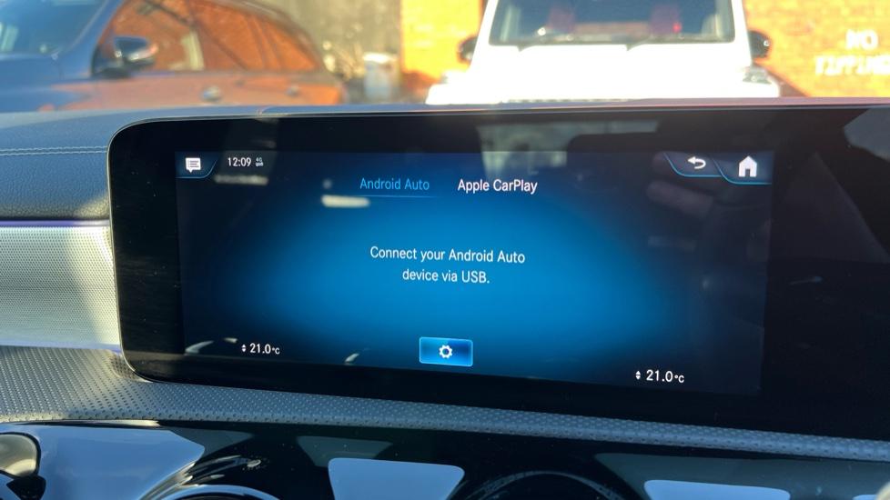 Apple Car Play