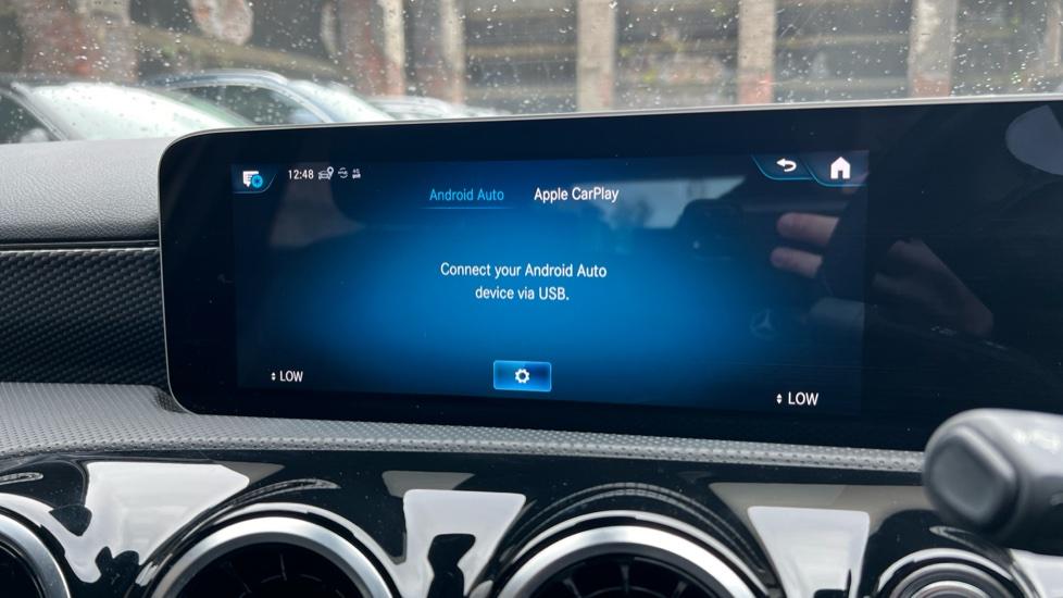 Apple Car Play