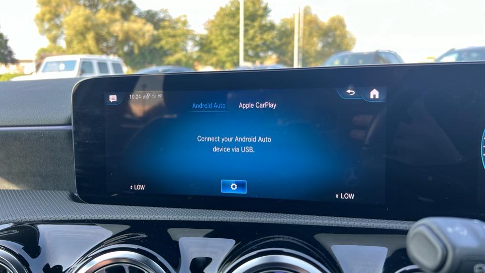 Apple Car Play