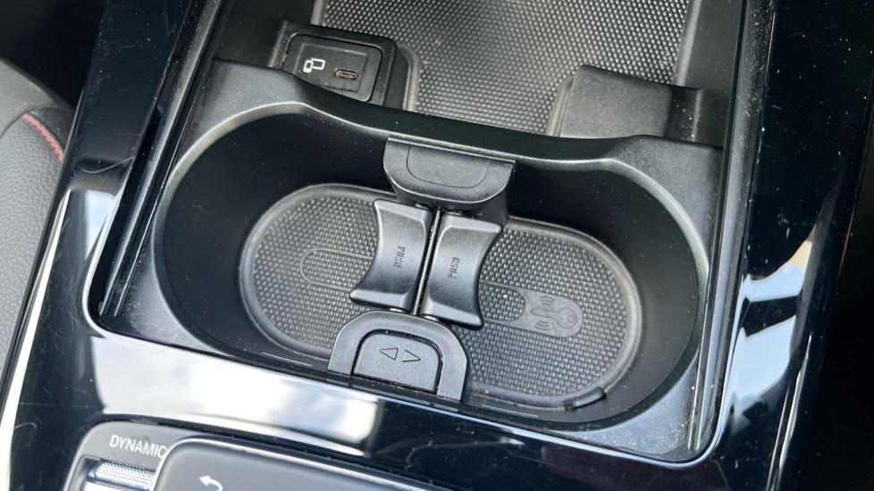 Rear Armrest/ Cup Holder