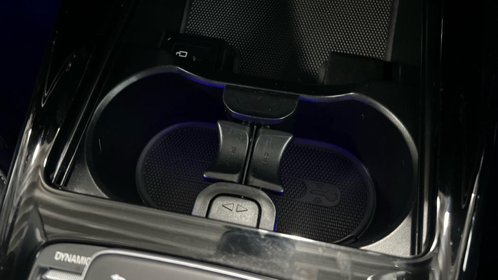 Rear Armrest/ Cup Holder