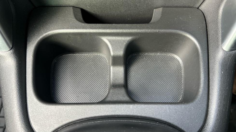 Rear Armrest/ Cup Holder