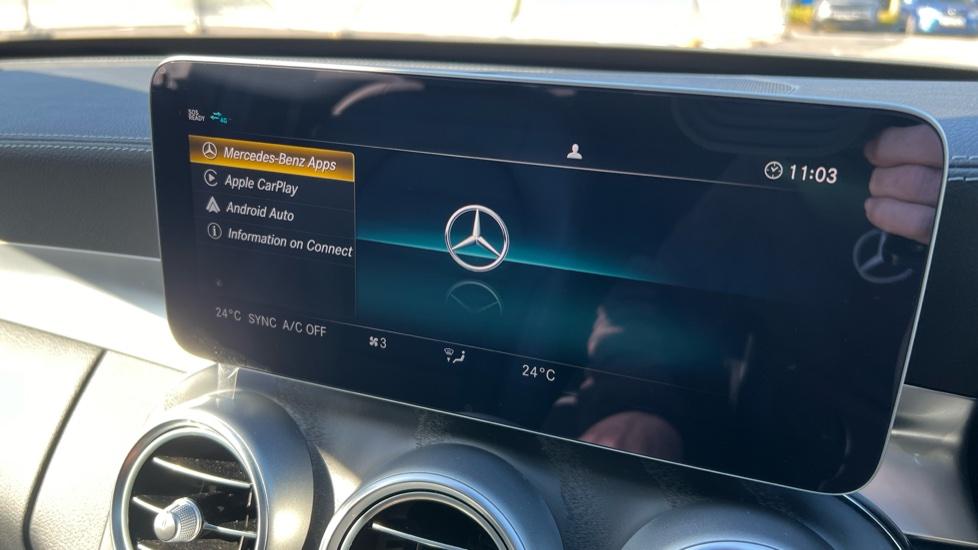 Apple Car Play & Android Auto