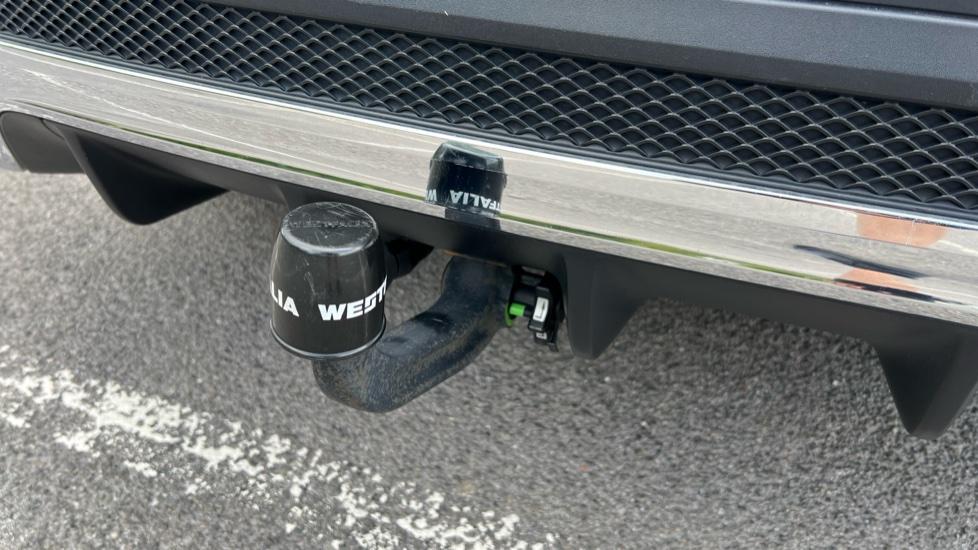 Tow bar hitch