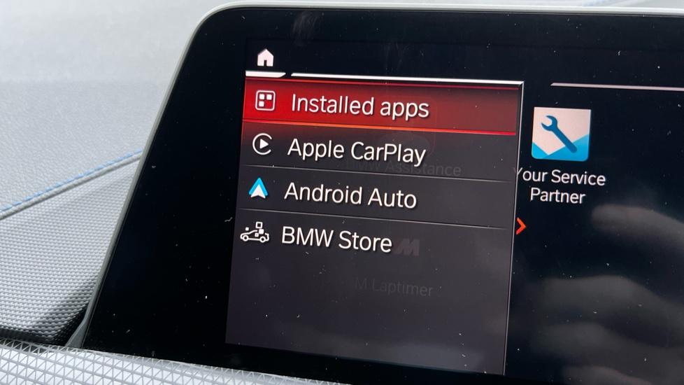 Apple Car Play & Android Auto