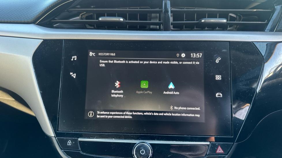 Apple Car Play & Android Auto