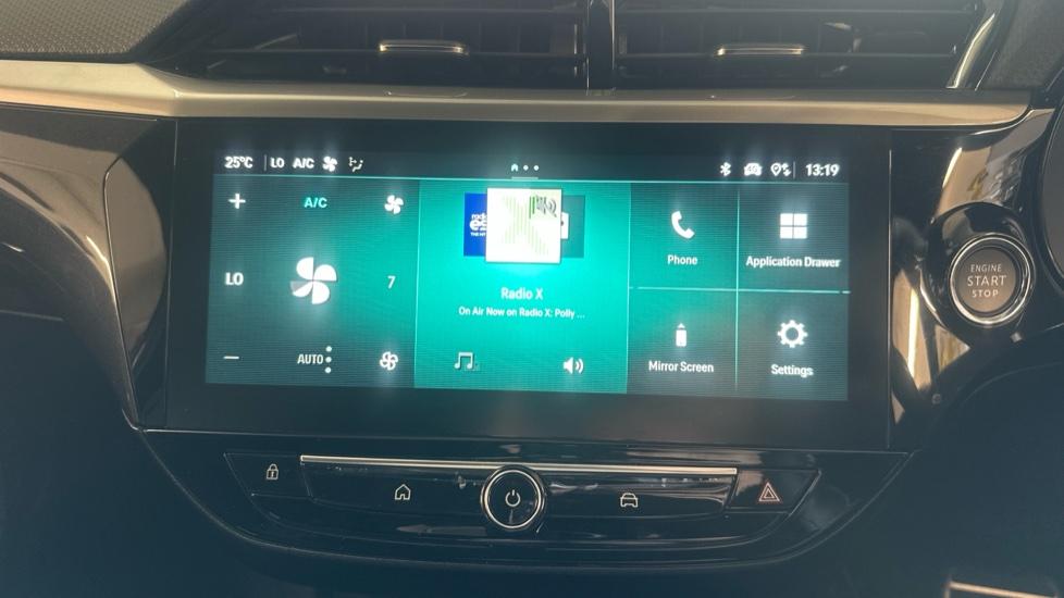 Apple Car Play & Android Auto