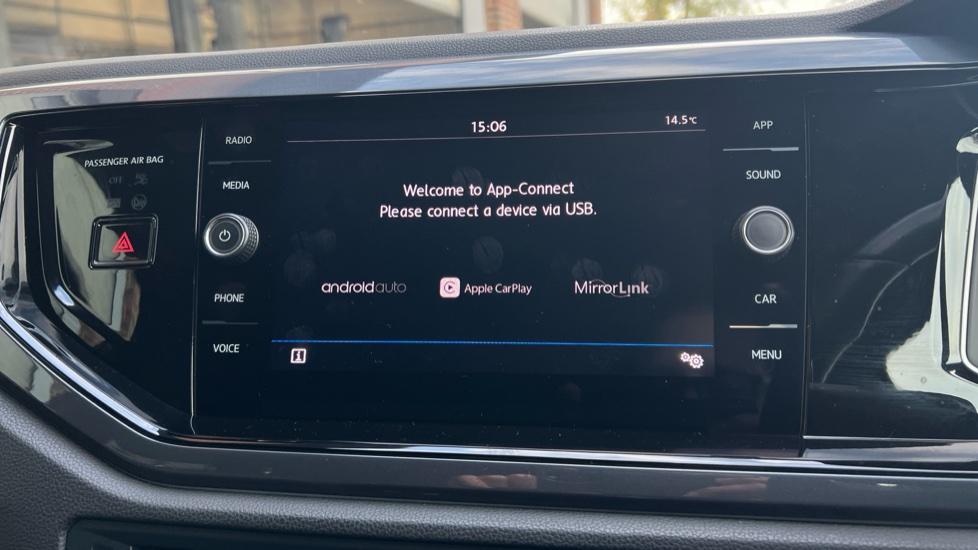 Apple Car Play