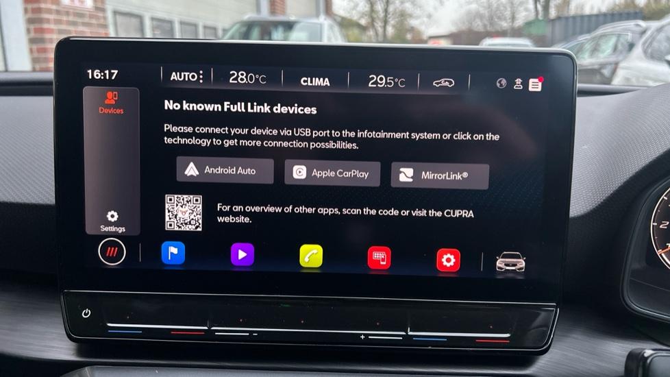 Apple Car Play & Android Auto