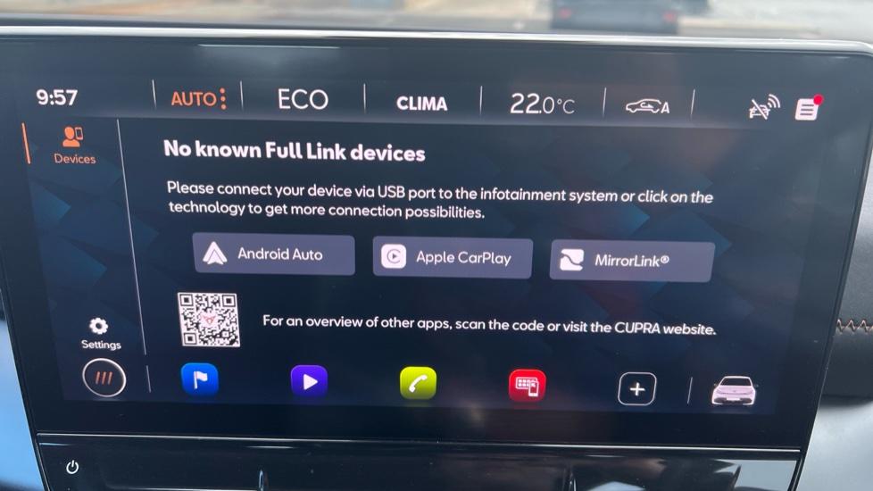 Apple Car Play & Android Auto