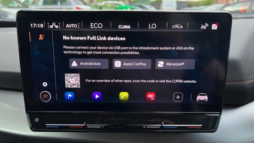 Apple Car Play & Android Auto