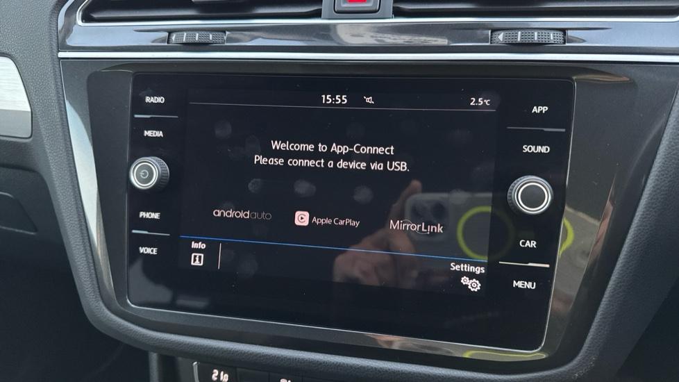 Apple Car Play & Android Auto