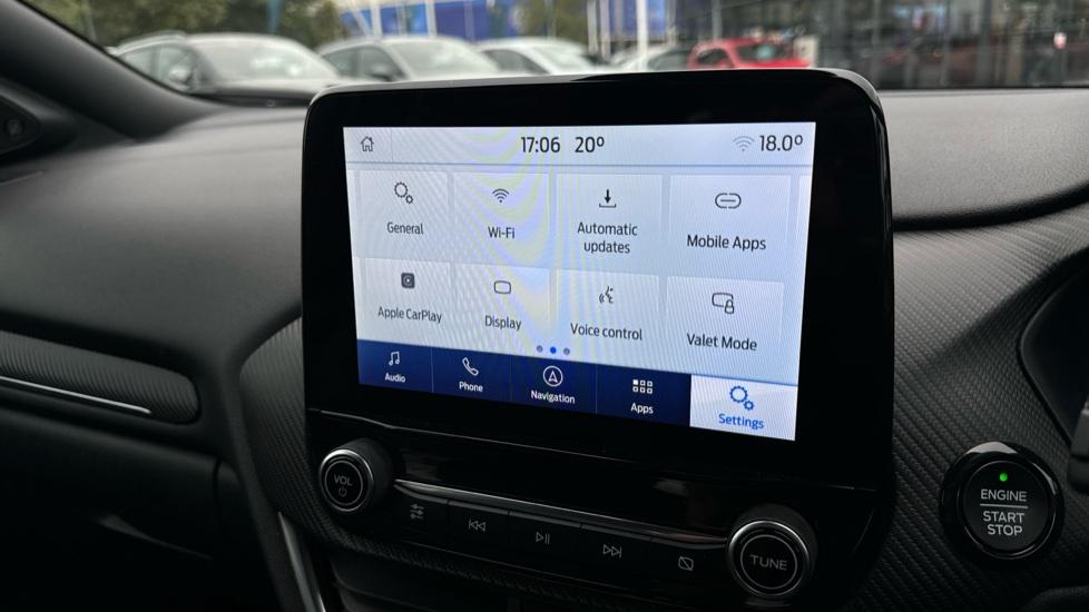 Apple Car Play & Android Auto