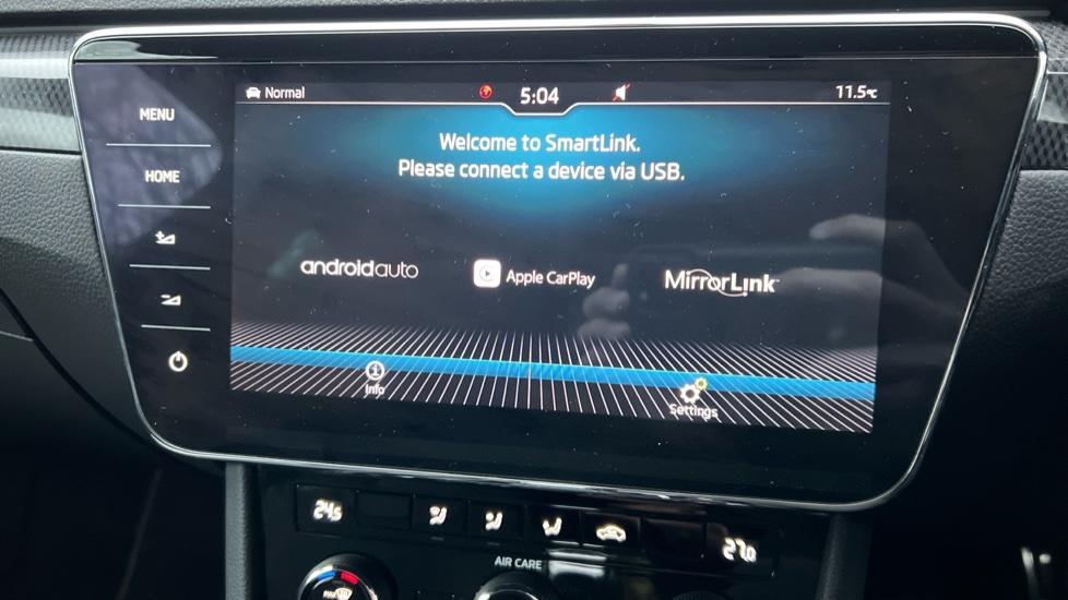 Apple Car Play & Android Auto