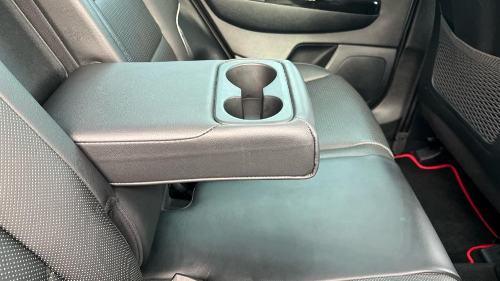 Rear Armrest/ Cup Holder