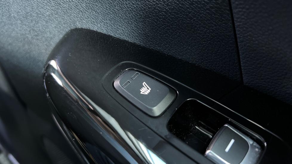 Rear Heated Seats 